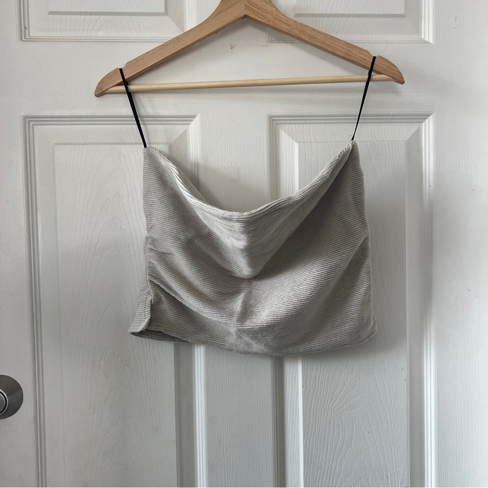 Light grey knit strapless top